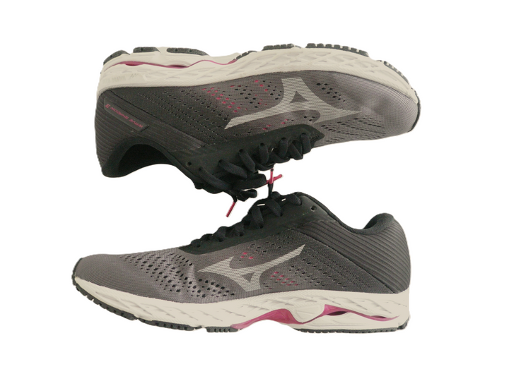 【小物/雑貨】 MIZUNO ミズノ　スニーカー　シューズ