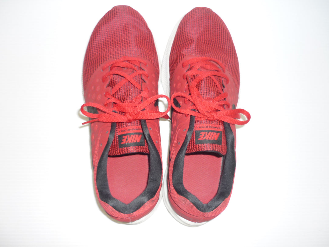 NIKE ナイキ　スニーカー　シューズ