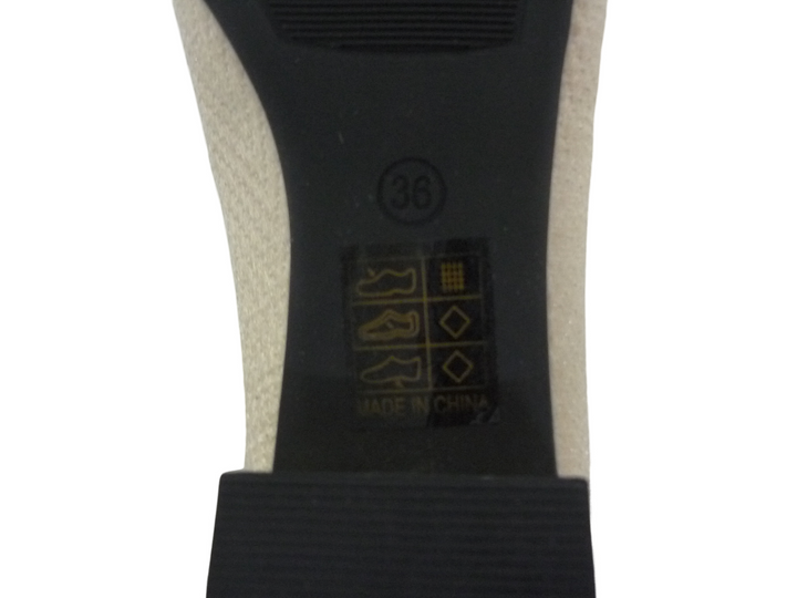 XIANG QIAN QI　パンプス　シューズ