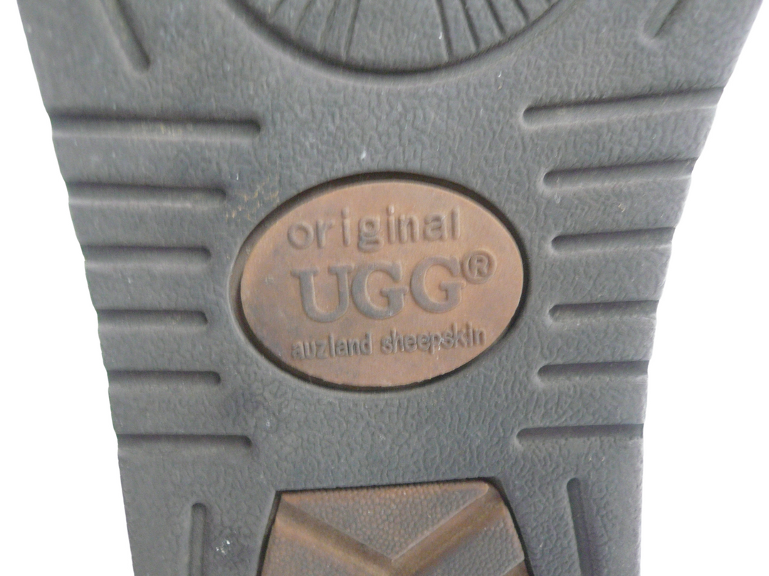 【小物/雑貨】 UGG アグ　ブーツ ショート/ミディアム　シューズ