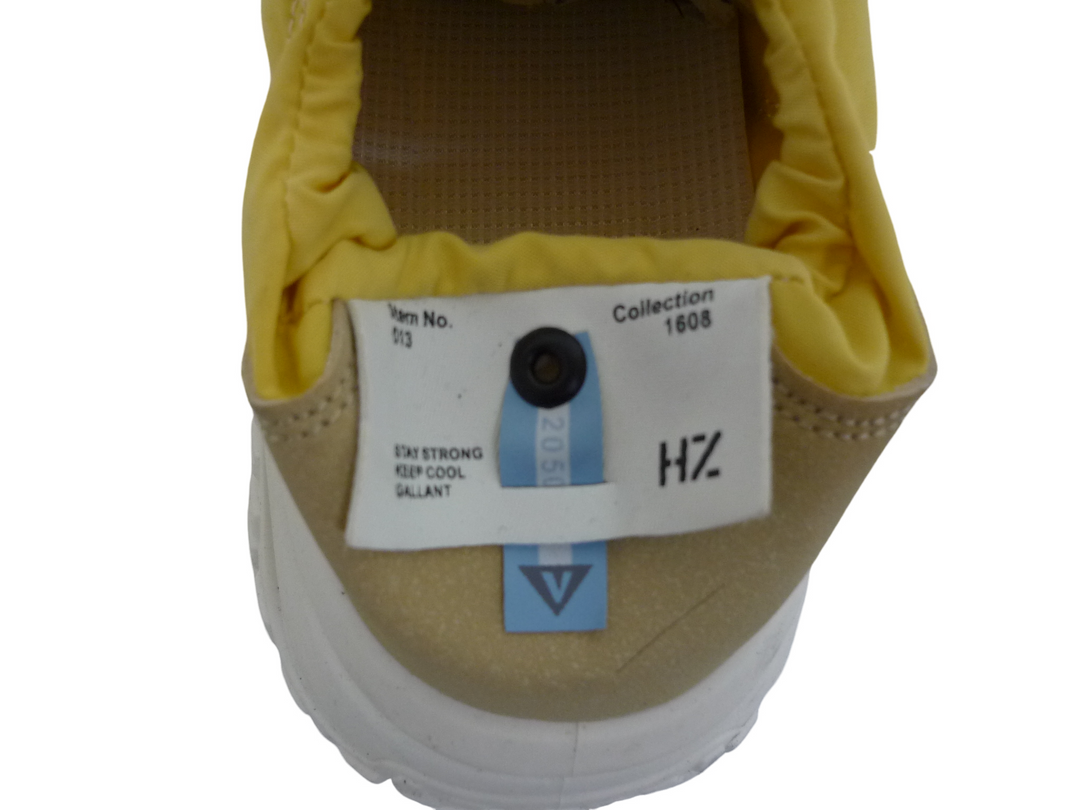 ブランド不明　スニーカー　シューズ