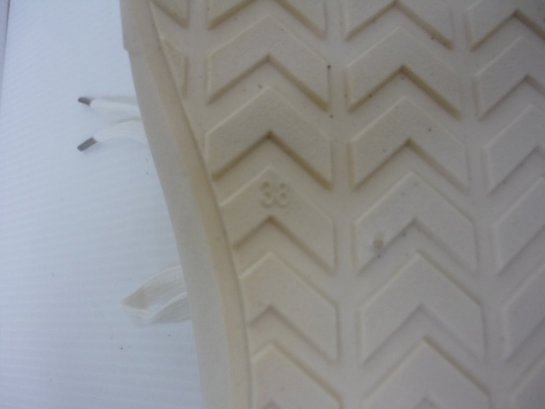 ブランド不明　スニーカー　シューズ