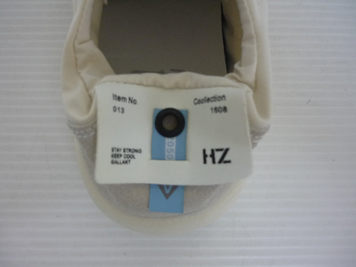 ブランド不明　スニーカー　シューズ