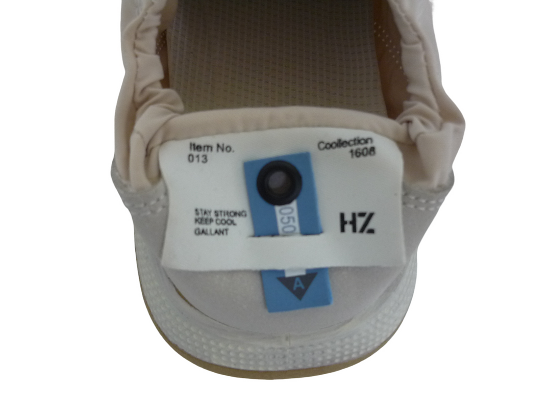 ブランド不明　スニーカー　シューズ