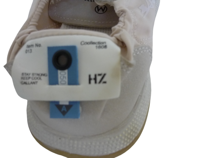 ブランド不明　スニーカー　シューズ