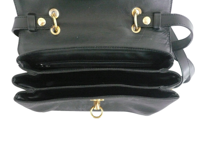 【小物/雑貨】 NINA RICCI ニナリッチ　ショルダーバッグ　バッグ