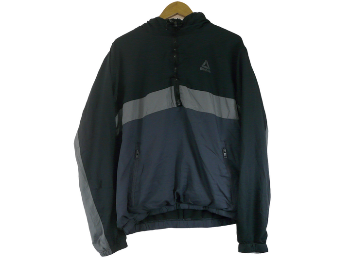 【激安古着】  Reebok　ナイロンジャケット　アウター