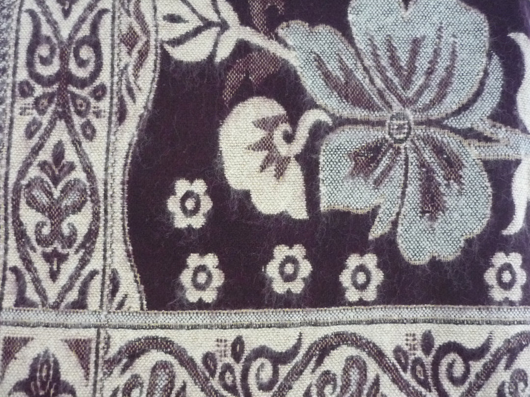 Amina　マフラー　ファッション小物