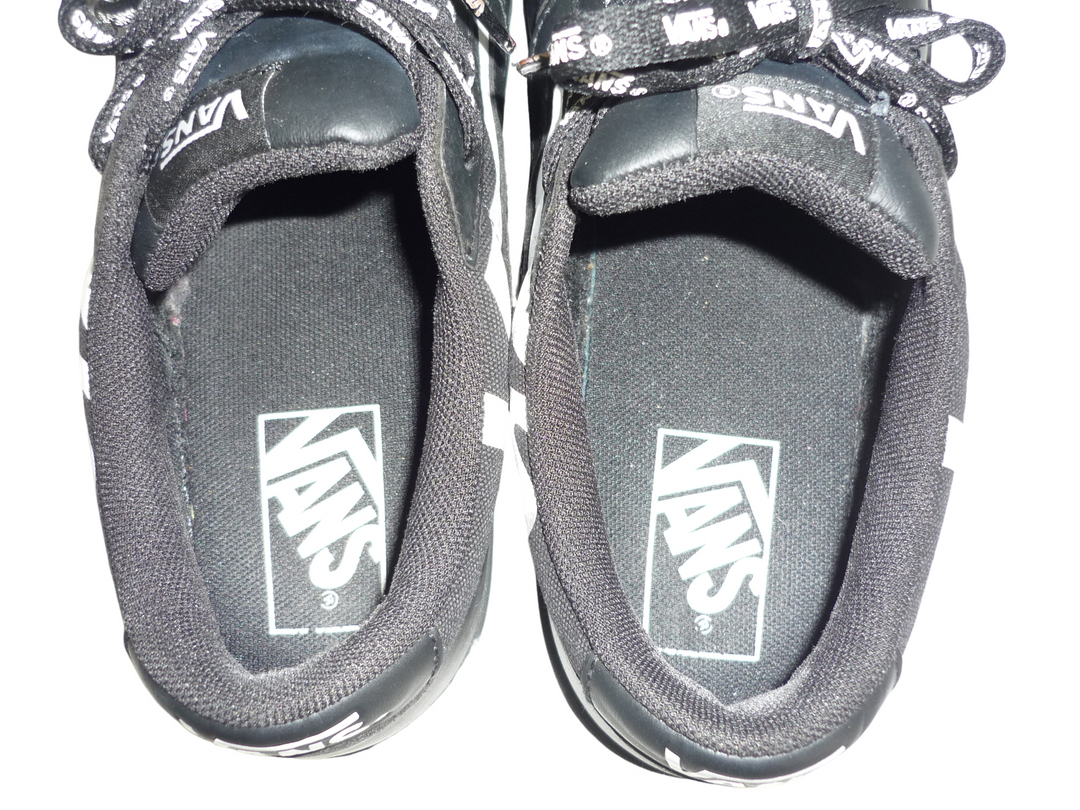 VANS　スニーカー　シューズ