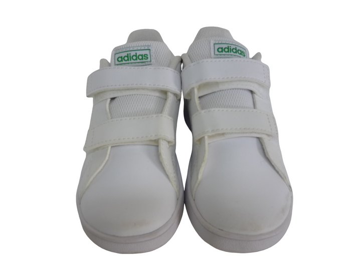 adida アディダス　スニーカー　シューズ