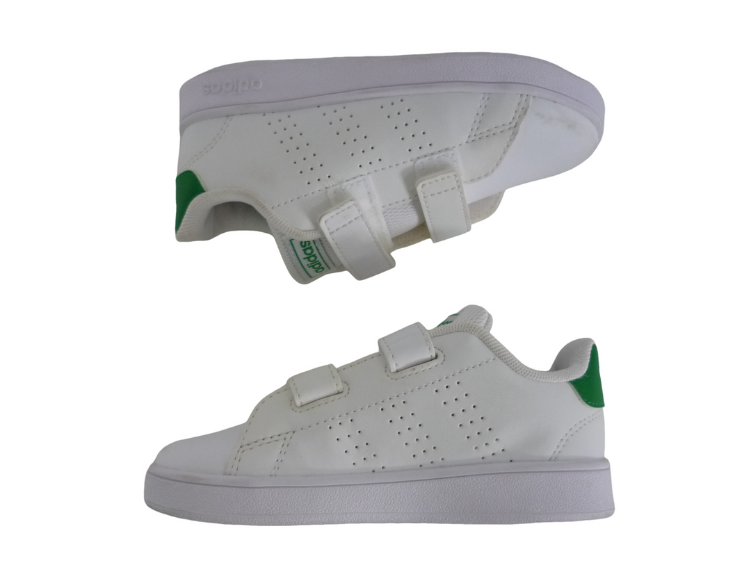 adida アディダス　スニーカー　シューズ