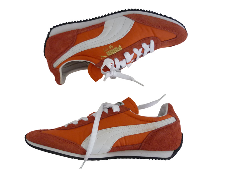 PUMA プーマ　スニーカー　シューズ