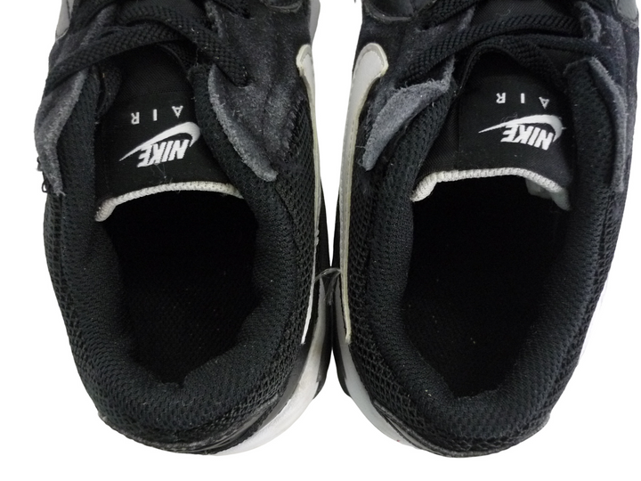 NIKE　ナイキ　スニーカー　シューズ