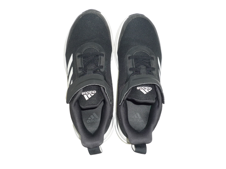 adidas アディダス　スニーカー　シューズ