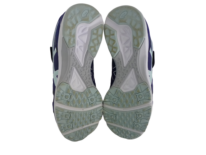 asics アシックス　スニーカー　シューズ