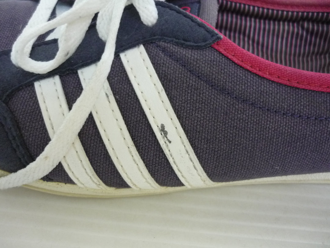 adidas アディダス　スニーカー　シューズ