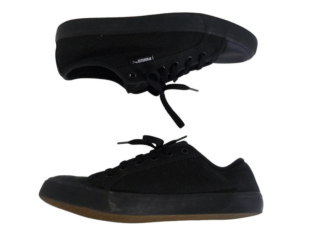 PUMA プーマ　スニーカー　シューズ