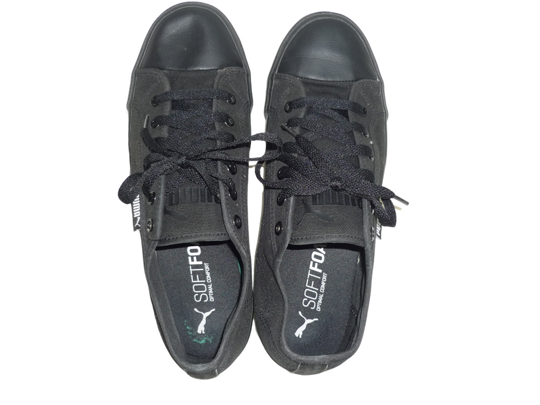 PUMA プーマ　スニーカー　シューズ