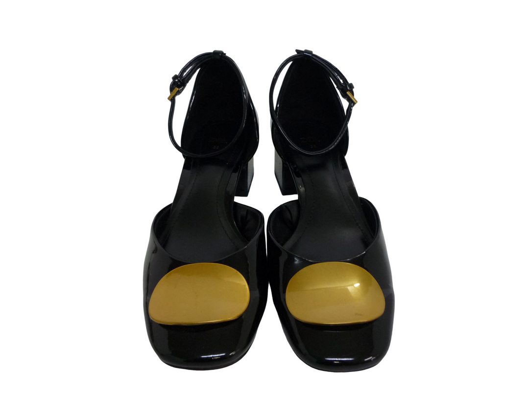 ZARA　パンプス　シューズ