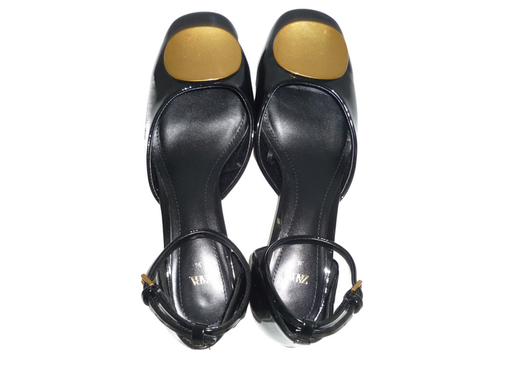 ZARA　パンプス　シューズ