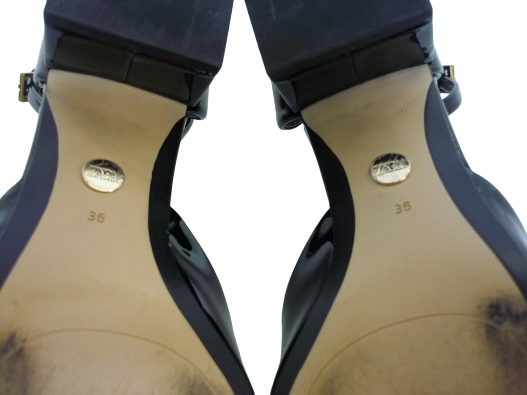 ZARA　パンプス　シューズ