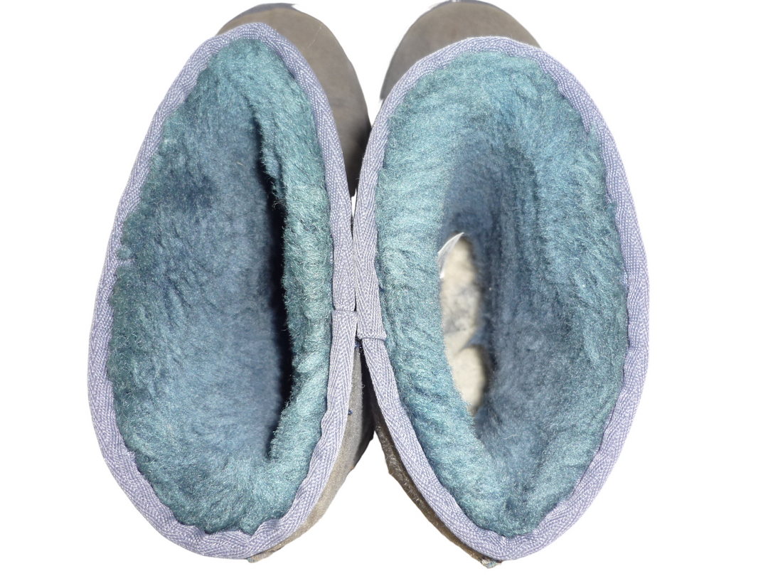 【小物/雑貨】　UGG　ブーツ ショート/ミディアム　シューズ