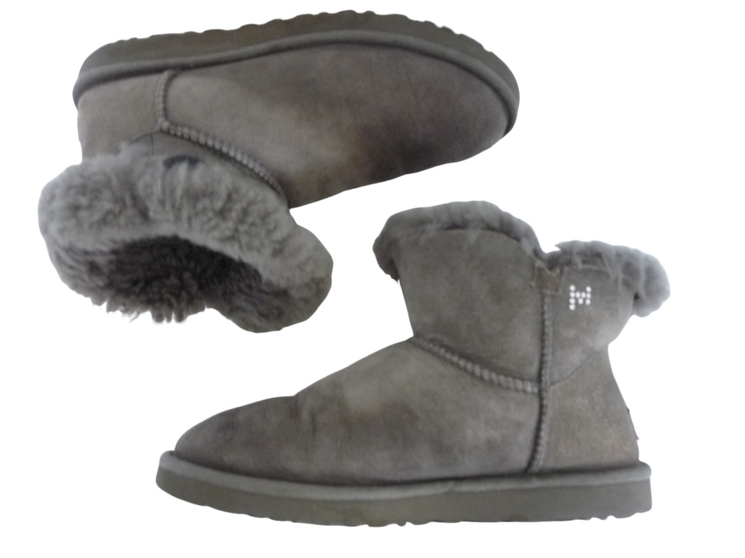 【小物/雑貨】　UGG　ブーツ ショート/ミディアム　シューズ