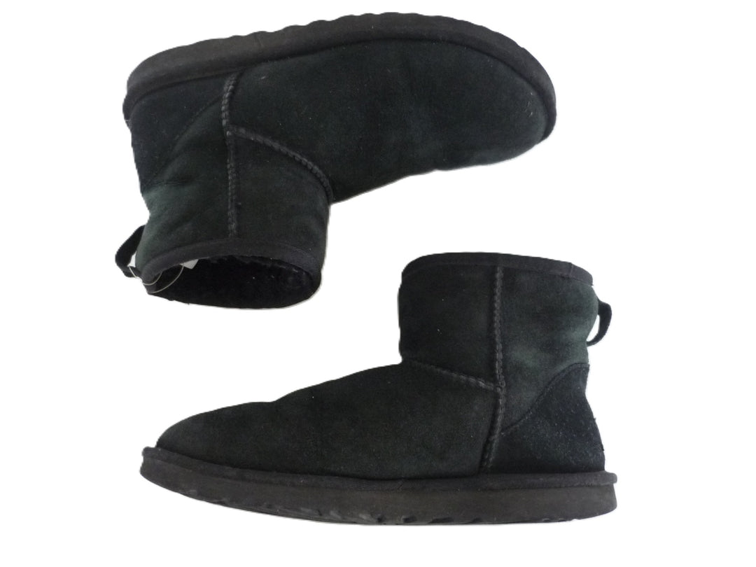 【小物/雑貨】　UGG　ブーツ ショート/ミディアム　シューズ