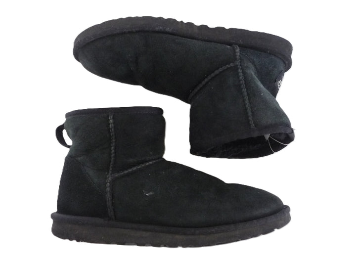 【小物/雑貨】　UGG　ブーツ ショート/ミディアム　シューズ