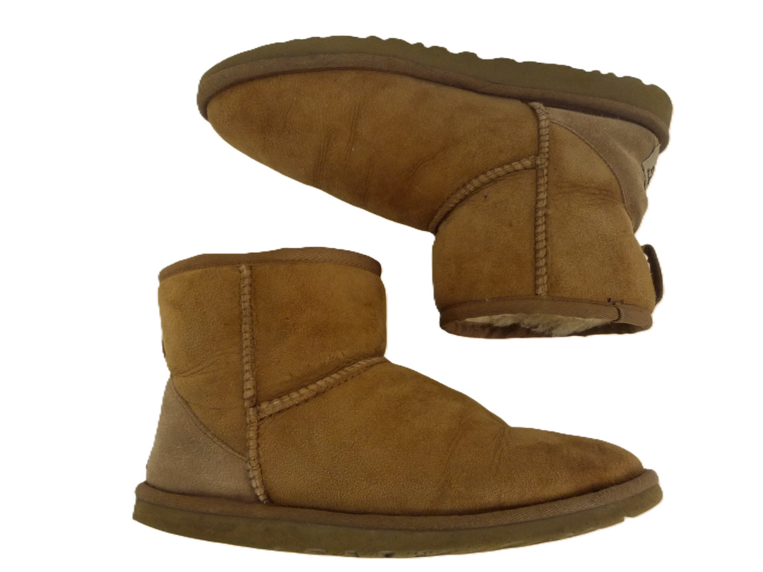 【小物/雑貨】 UGG　ブーツ ショート/ミディアム　シューズ