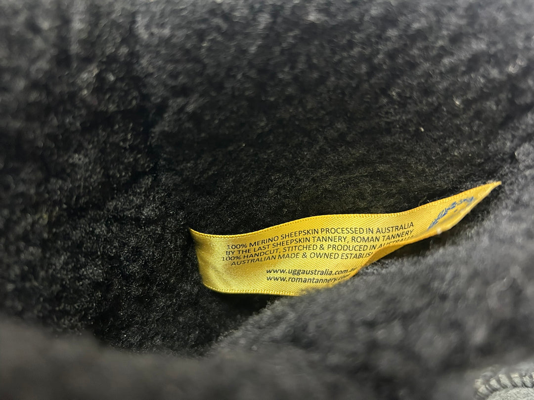 【小物/雑貨】 UGG　ブーツ ショート/ミディアム　シューズ