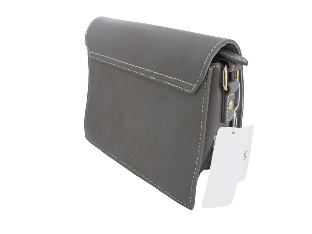 【小物/雑貨】　CONTROL FREAK　ショルダーバッグ　バッグ