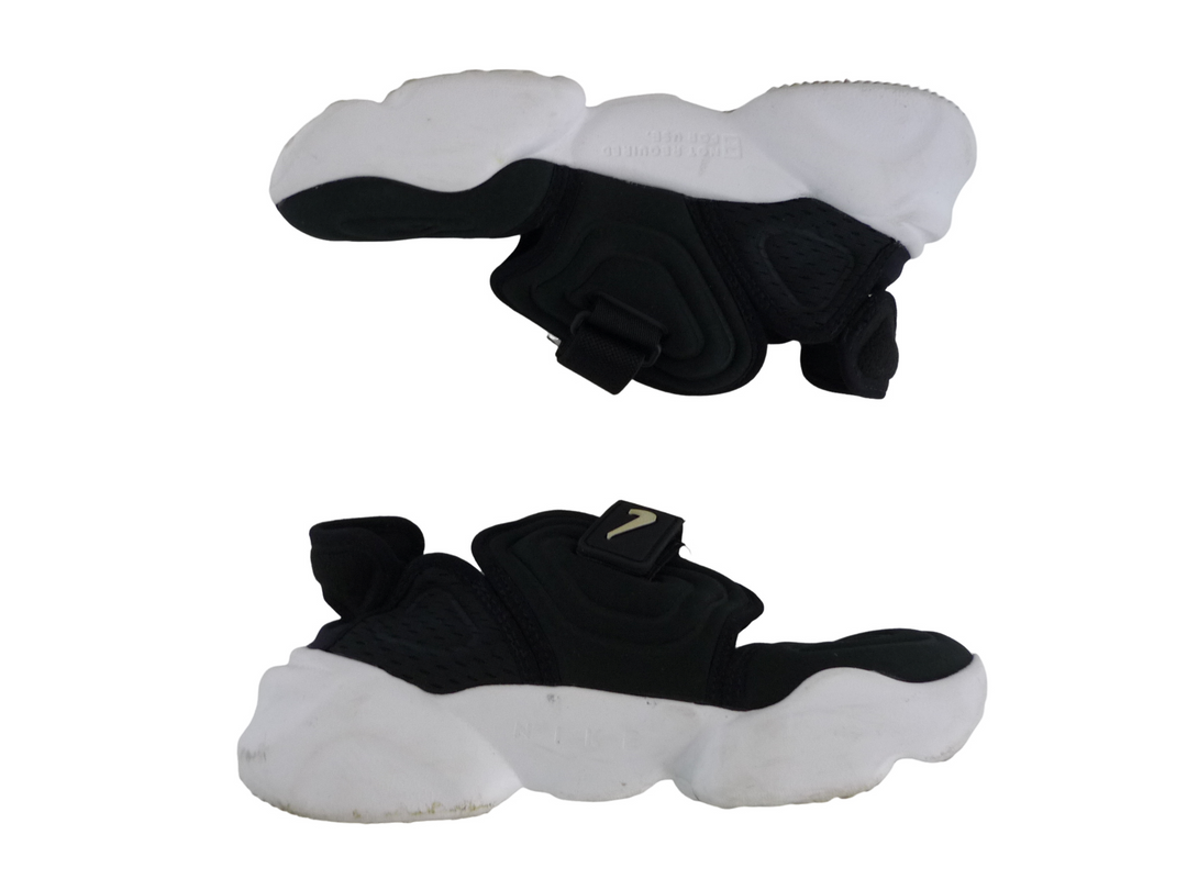 【小物/雑貨】  NIKE ナイキ　サンダル　シューズ