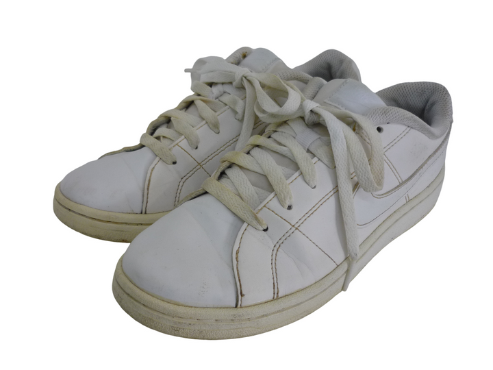 【小物/雑貨】  NIKE ナイキ　スニーカー　シューズ