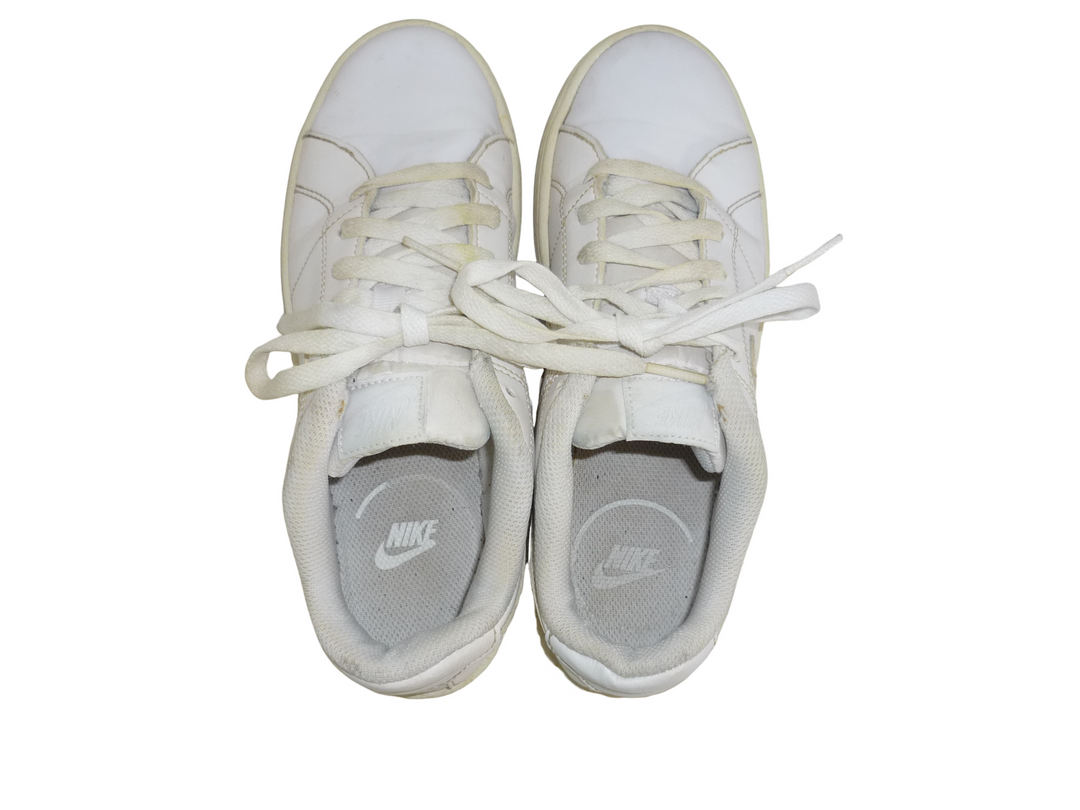 【小物/雑貨】  NIKE ナイキ　スニーカー　シューズ