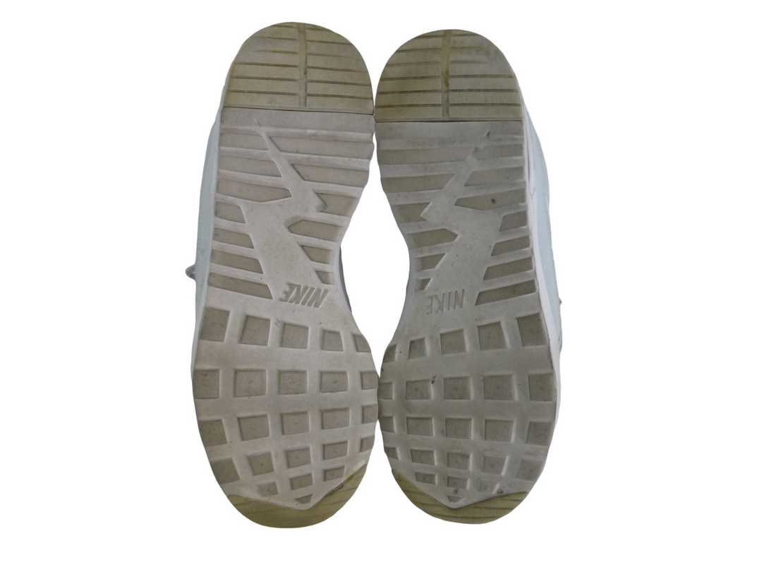 【小物/雑貨】  NIKE ナイキ　スニーカー　シューズ