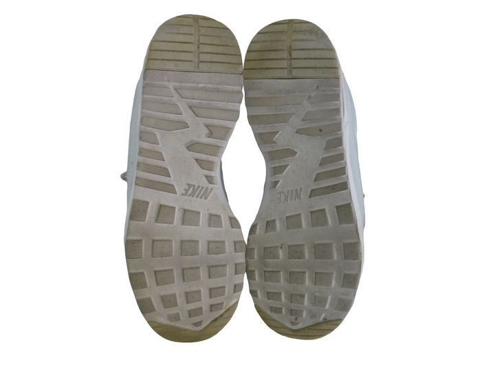 【小物/雑貨】  NIKE ナイキ　スニーカー　シューズ