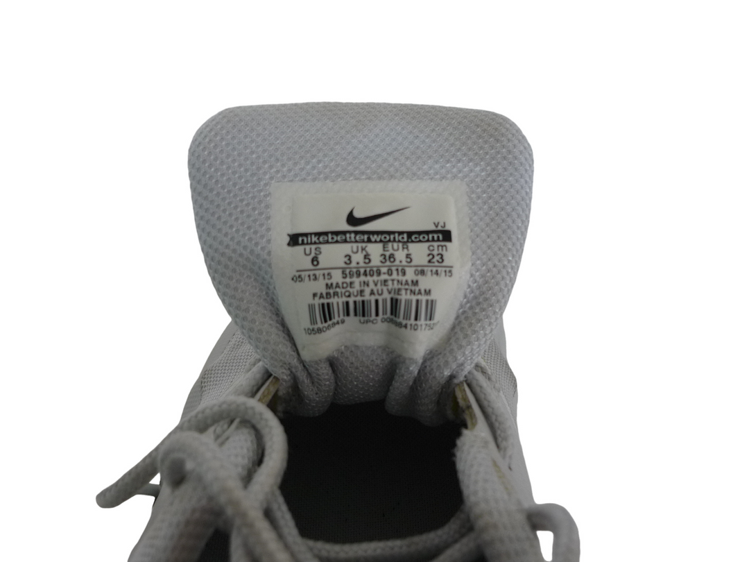 【小物/雑貨】  NIKE ナイキ　スニーカー　シューズ