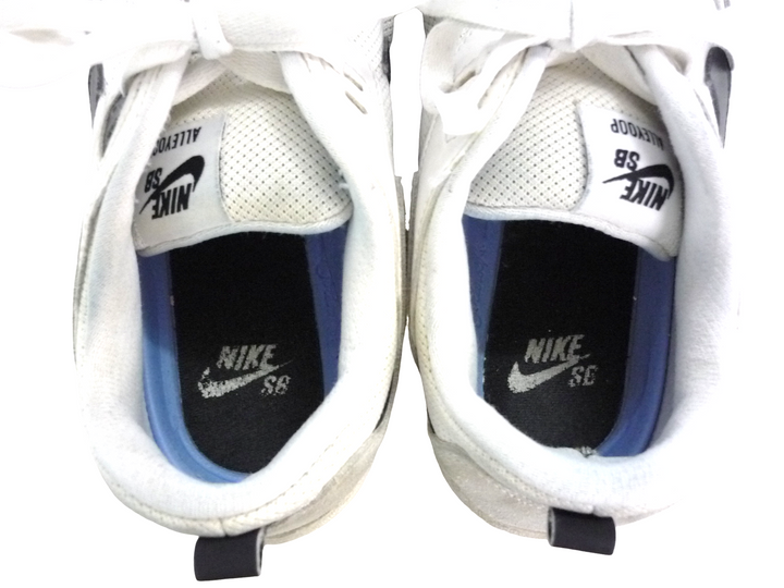 【小物/雑貨】NIKE ナイキ　スニーカー　シューズ
