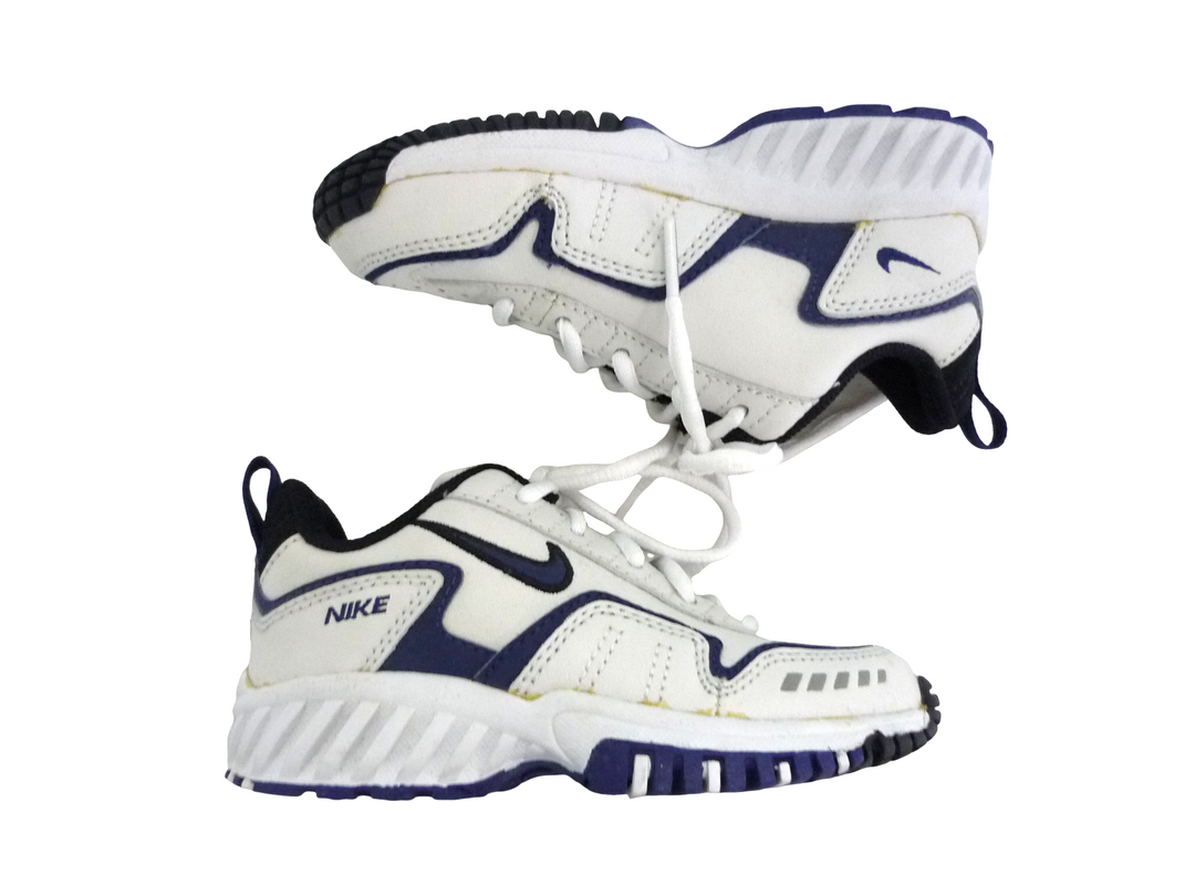 【小物/雑貨】NIKE、ナイキ　スニーカー　シューズ