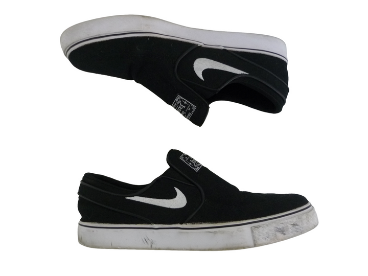 【小物/雑貨】  NIKE ナイキ　スリッポン　シューズ