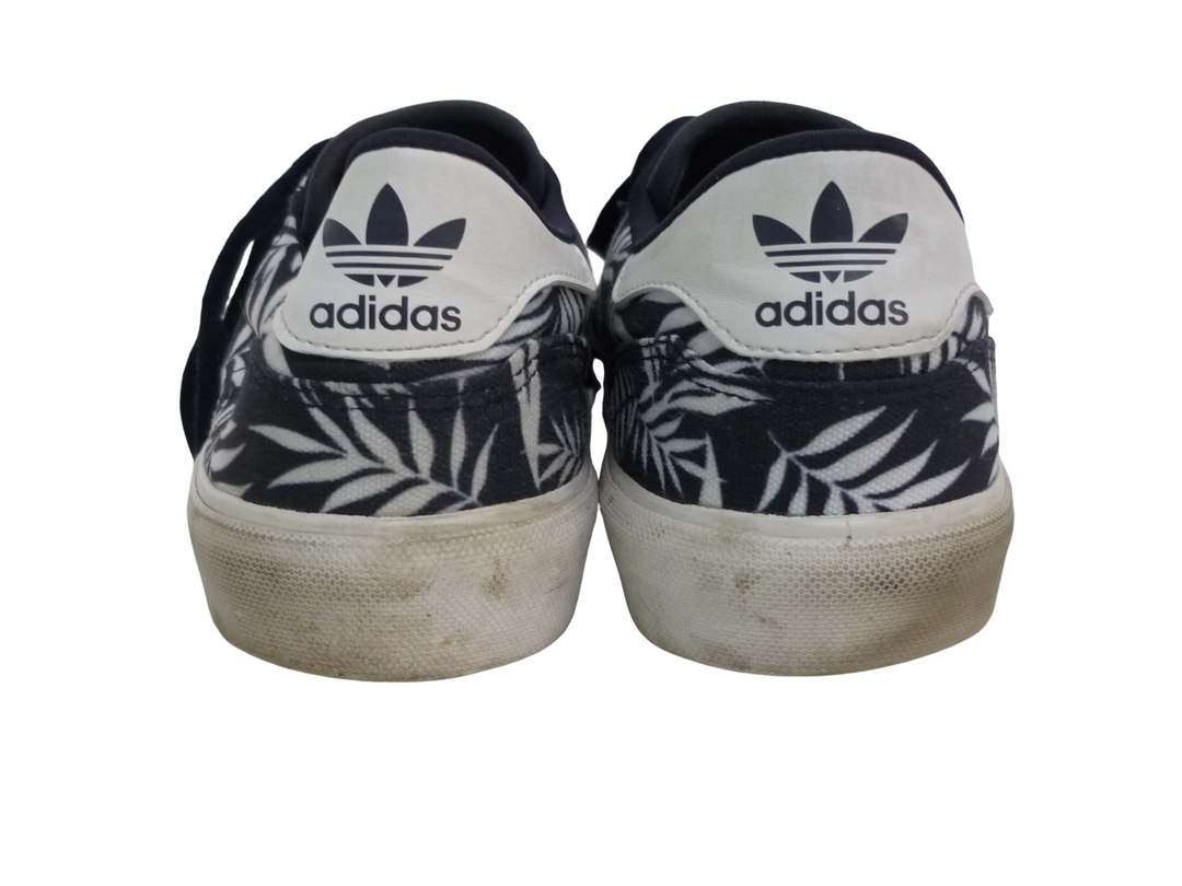 【小物/雑貨】  adidas アディダス　スニーカー　シューズ