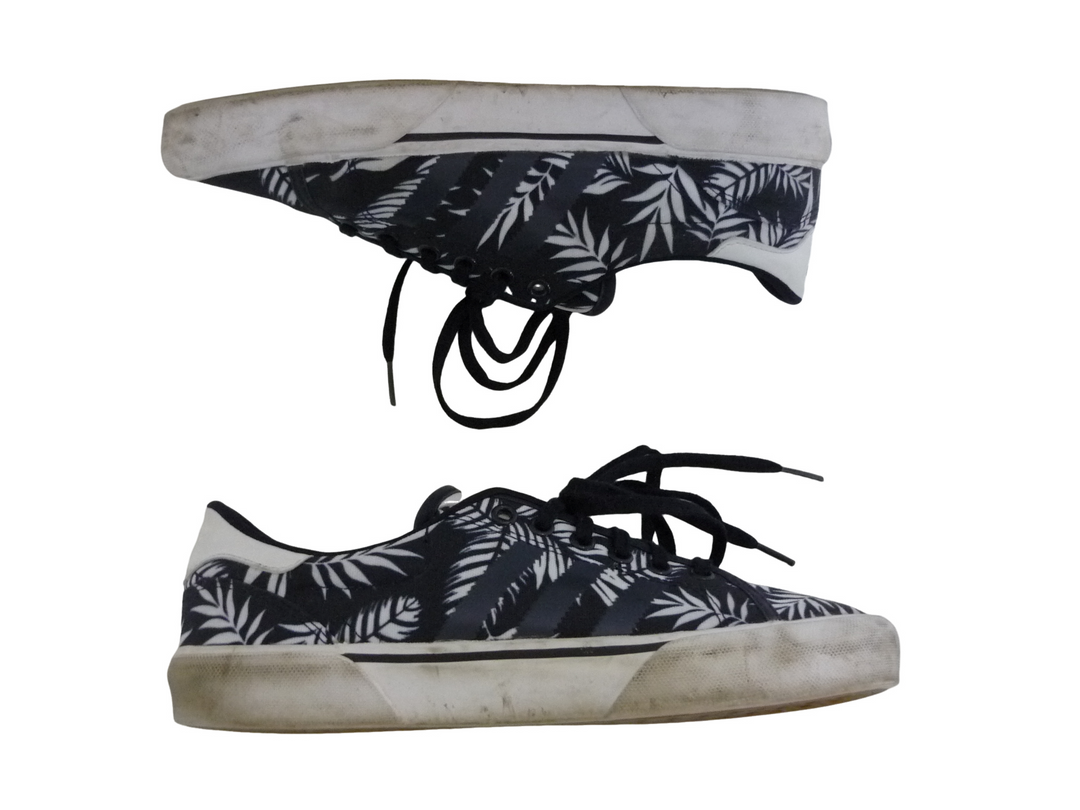 【小物/雑貨】  adidas アディダス　スニーカー　シューズ