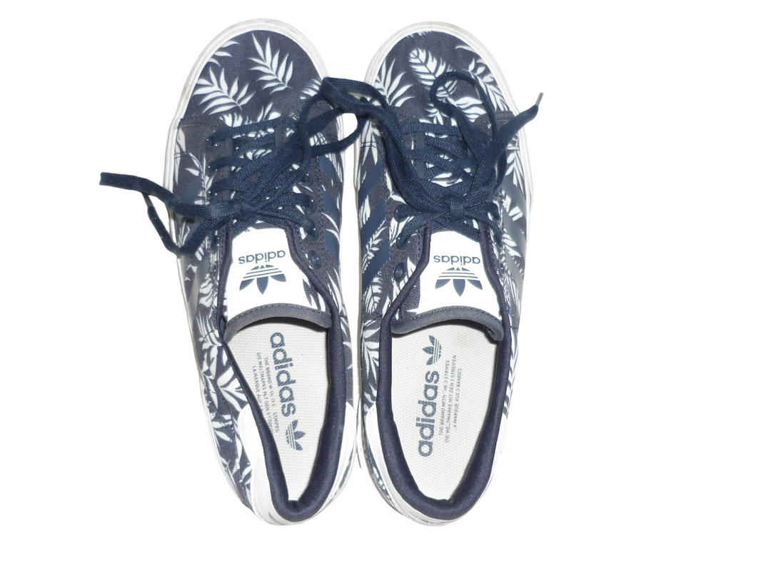 【小物/雑貨】  adidas アディダス　スニーカー　シューズ