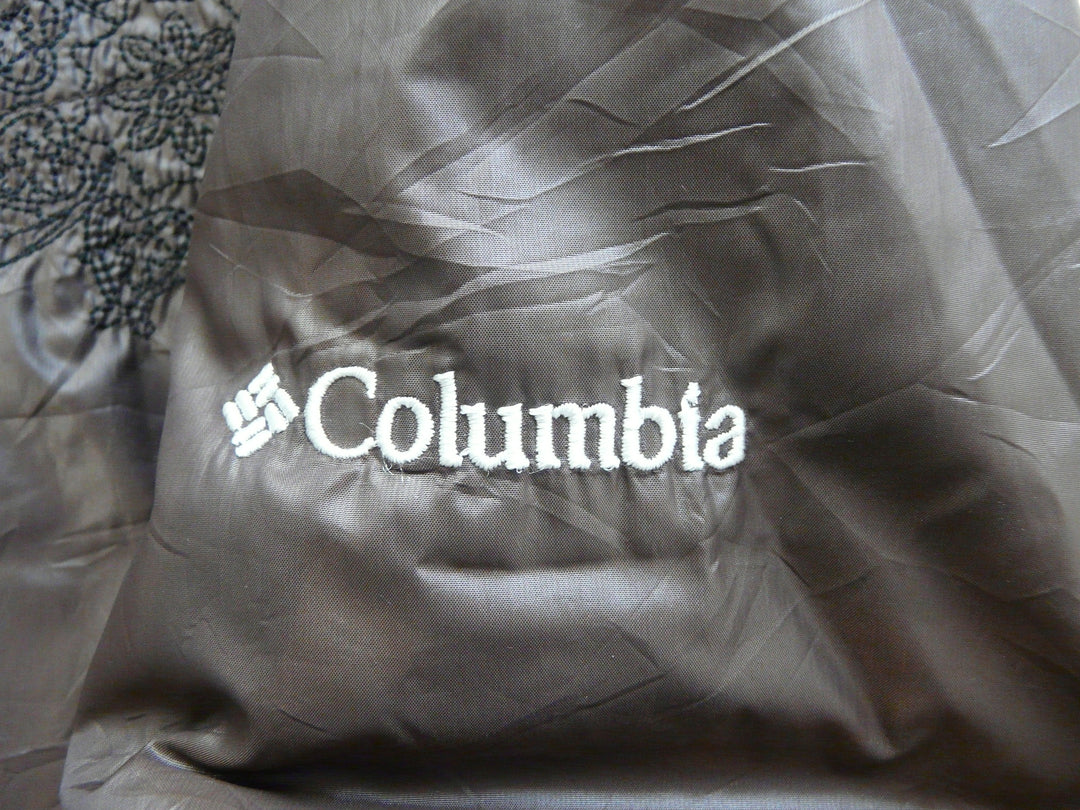 【激安古着】 Columbia　ナイロンジャケット　アウター