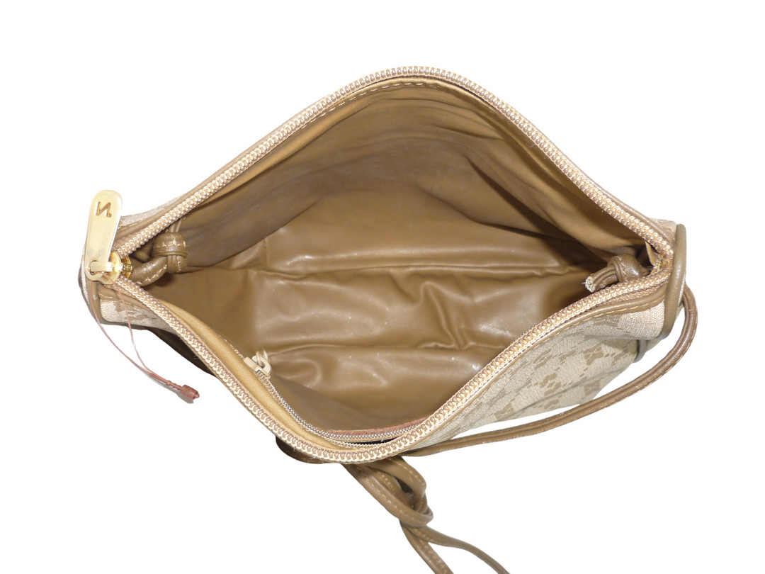 【小物/雑貨】NINA RICCI　ショルダーバッグ　バッグ