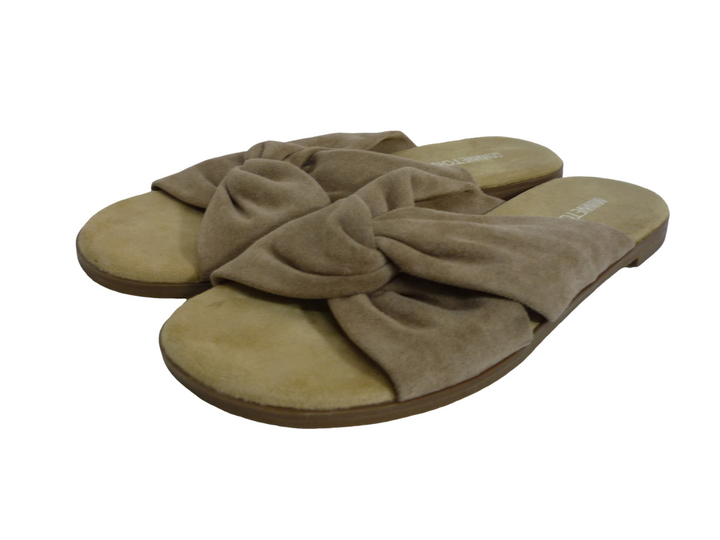 MINNETONKA　サンダル　シューズ