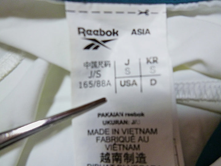 【激安古着】 Reebok　ナイロンジャケット　アウター