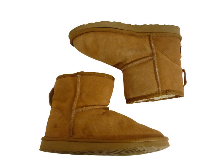UGG　ブーツ ショート/ミディアム　シューズ