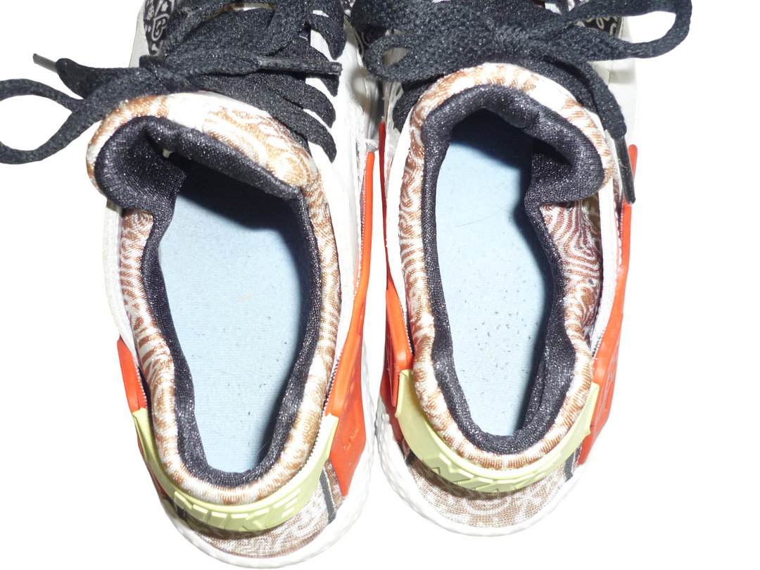 NIKE、ナイキ　スニーカー　シューズ